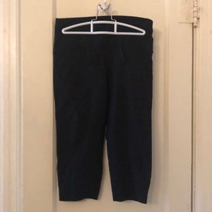 Oiselle Knee Crop Leggings